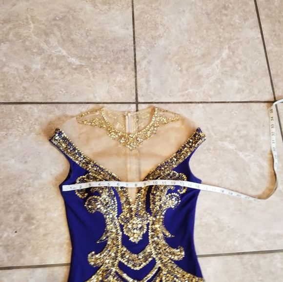 CLAUDINE PROM FORMAL DRESS MERMAID DRESS SIZE 4 - Picture 6 of 8